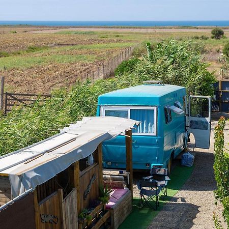 Jabuti Autocaravana Con Porche Y Aparcamiento Cádiz Exteriör bild