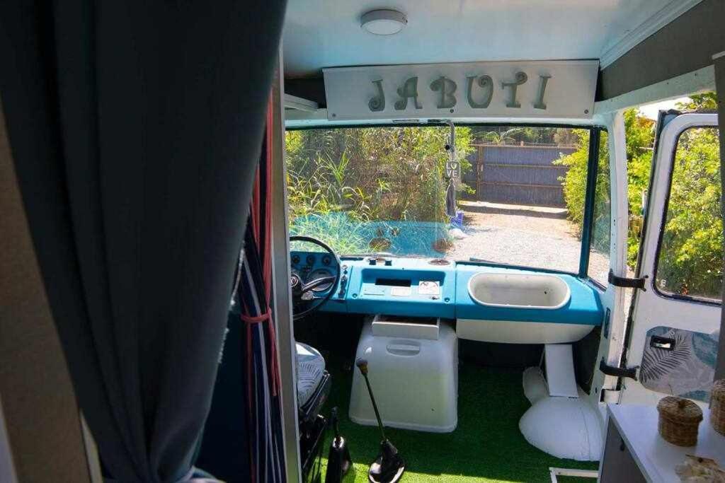 Jabuti Autocaravana Con Porche Y Aparcamiento Cádiz Exteriör bild